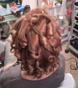 Hajlak Adrienne fodrászat Szentendre ünnepi haj